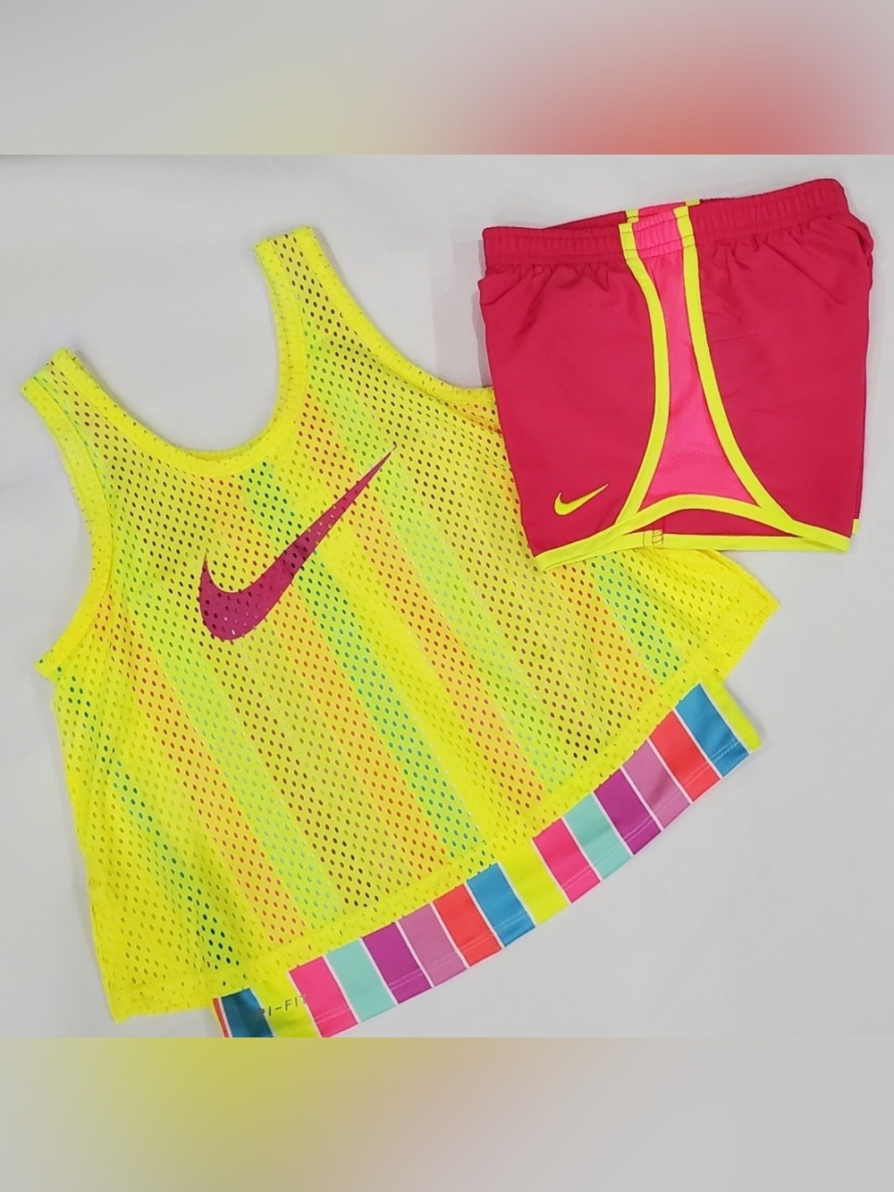 Nike Mesh Crop Top & Shorts